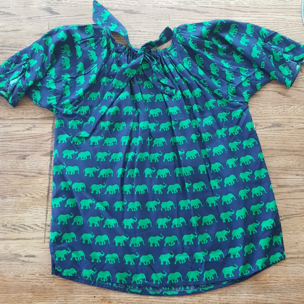 Escapada Elephant Print Short Sleeve Top - Picture 5 of 6